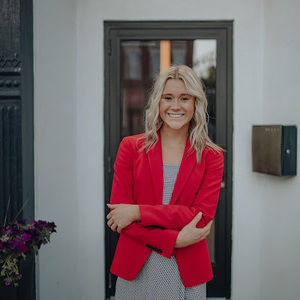 Meet your Posher, Raegan